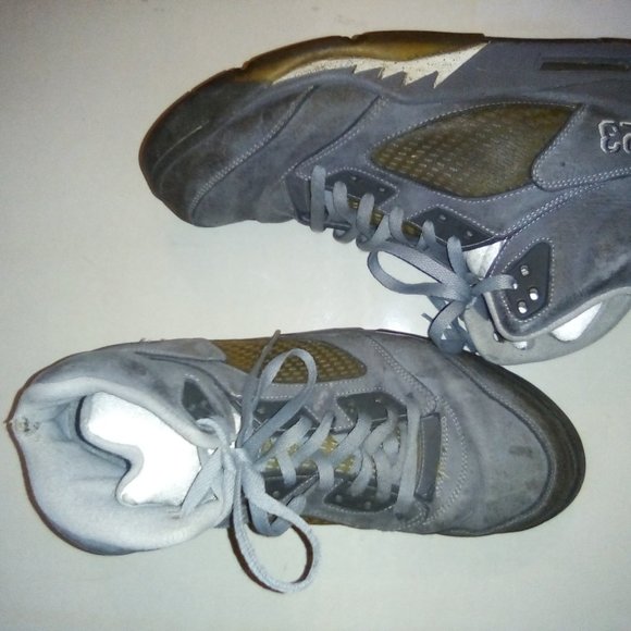 Size 12 -Nike Air  Jordan 5 Retro Wolf Grey 2011 main image 6